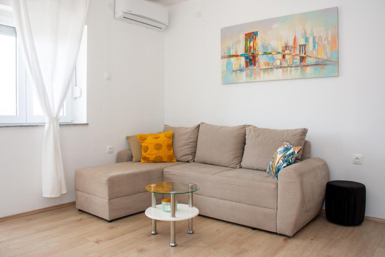 Tomic Apartment Novi Vinodolski Exterior photo